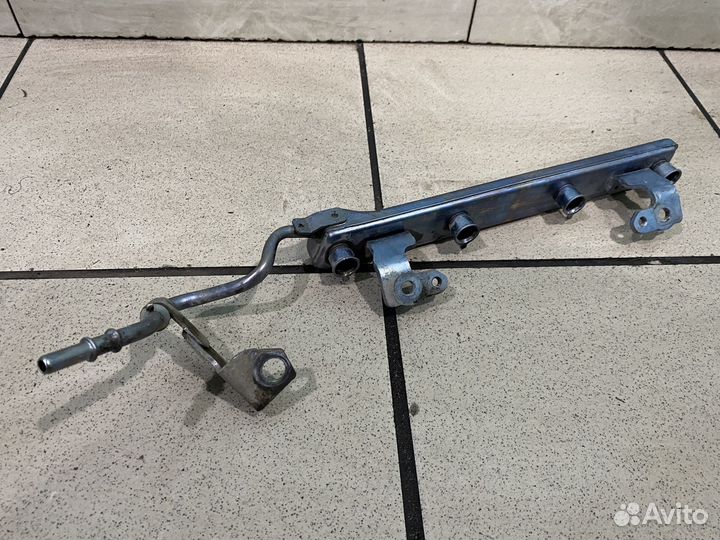 Топливная рампа Nissan tiida C11