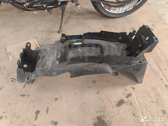 Задний подкрылок honda CB1000 SC30