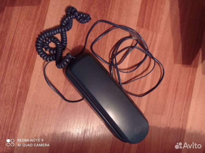 Проводной стационарный телефон