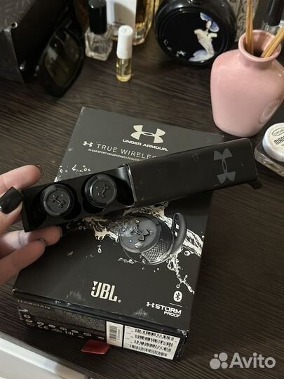 Наушники JBL