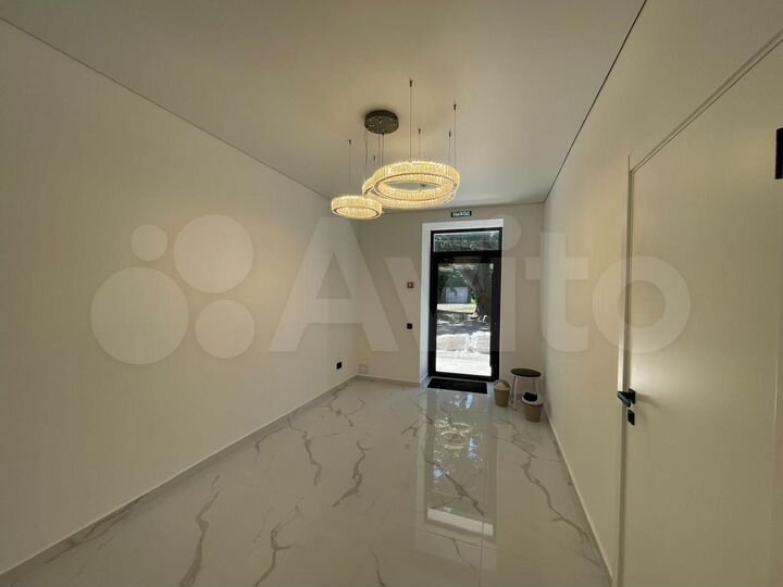 Свободного назначения, 270 м²