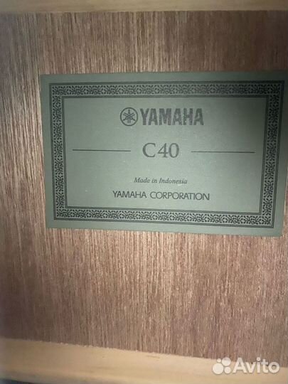 Акустическая гитара yamaha c40