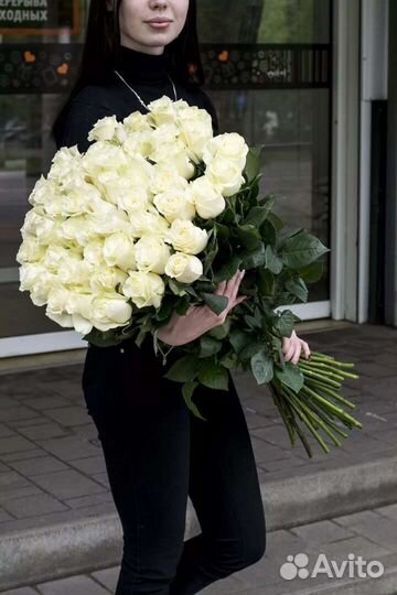 Букет крупных белых роз 70 сантиметров 25 51роза