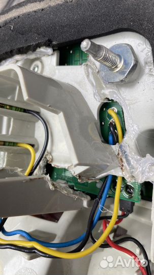 Фонарь задний правый bmw e90