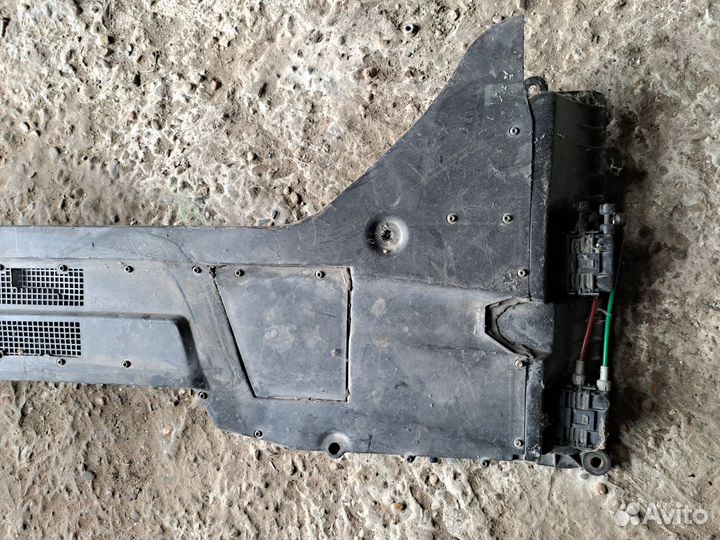 Жабо Mercedes W140