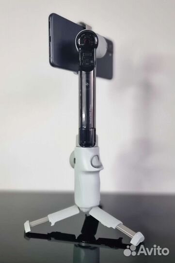 Стабилизатор Insta 360 flow standart в наличии