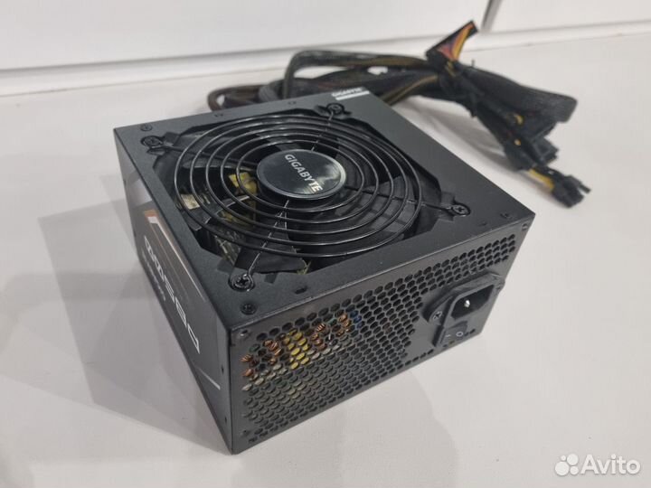 Блок питания Gigabyte PB500 500W ATX Bronze