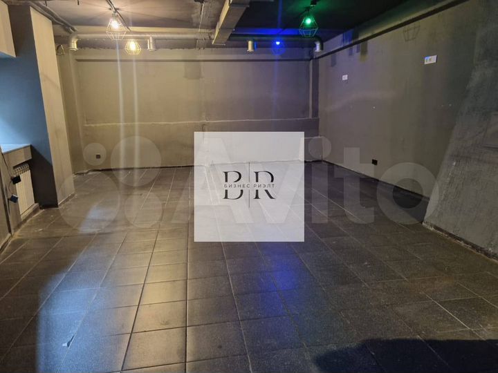 Свободного назначения, 90 м²