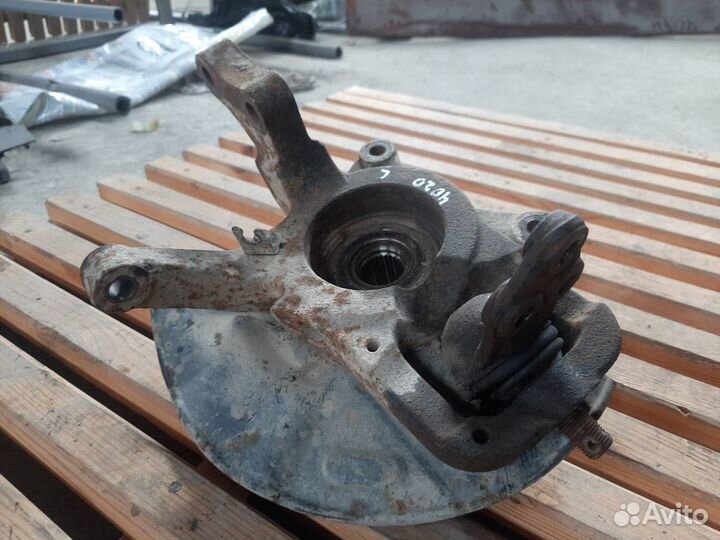 Кулак передний левый SsangYong Actyon 2 2011