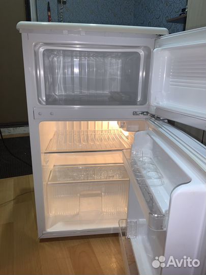 Холодильник маленький