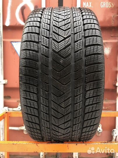 Pirelli Scorpion Winter 305/35 R21