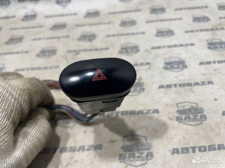 Кнопка аварийки Daewoo Nexia N150