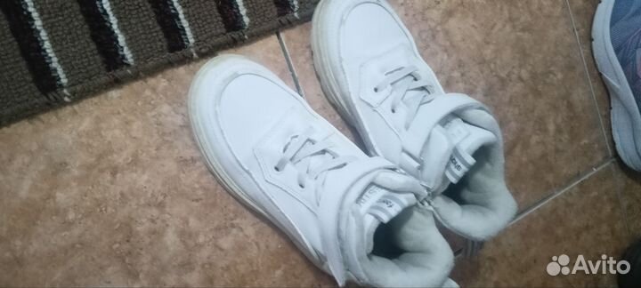 Кроссовки утеплённые для девочки