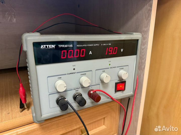 Блок питания 10A 30V atten TPR3010S