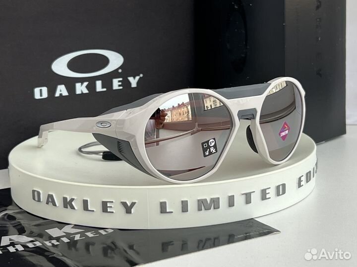 Очки для альпинизма Oakley Clifden Sandbech Pro