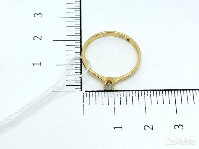 Золотое кольцо с камнем 17,5р