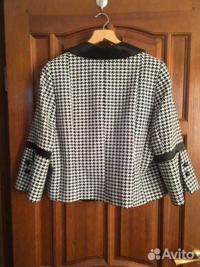 Жакет женский укороченный