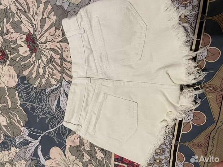 Шорты джинсовые