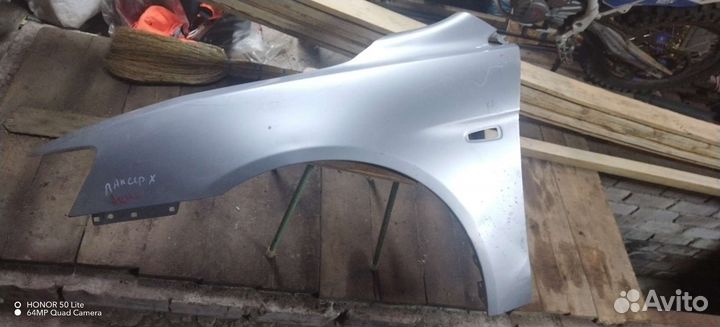 Крыло lancer 10