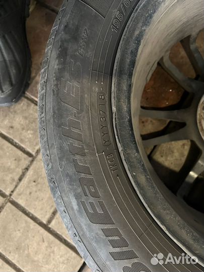 Yokohama BluEarth-ES ES32 195/60 R15 88H