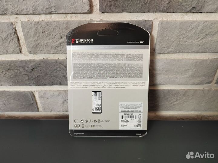 SSD 256 GB kingston 2,5 KC600 Новый
