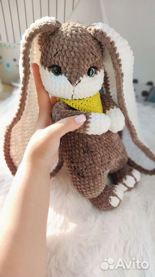 Вязаные игрушки зайка