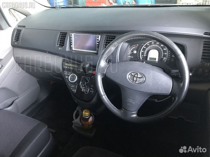 Панель приборов Toyota Isis ANM15W