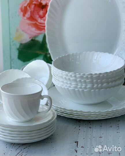 Чайно столовый набор