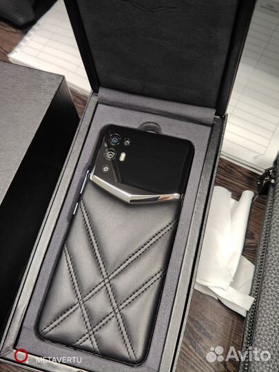 Vertu iVertu 5G Jade Black Calf, 12/512 ГБ