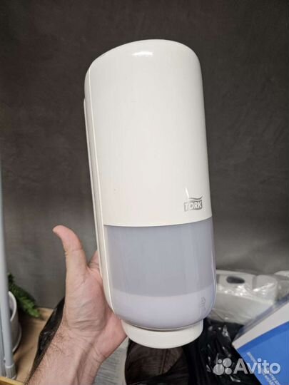 Диспесер дозатор для мыла tork сенсорный