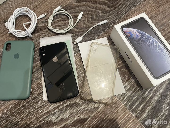Продам iPhone XR 64 GB Black