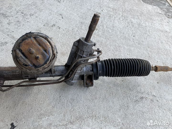 Рулевая рейка Volvo 850