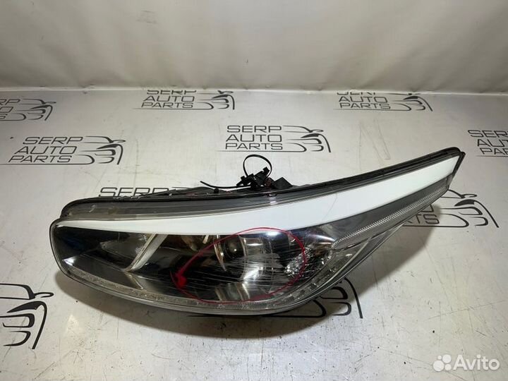 Фара левая Kia Ceed JD D4FB 2013