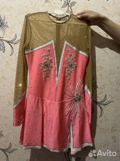 Костюм для фигурного катания