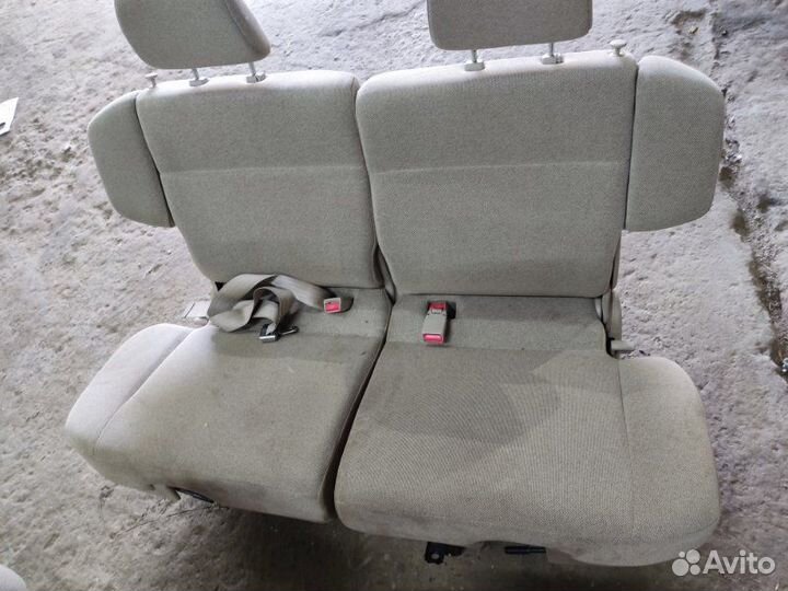 Сиденья комплект Mitsubishi Dingo 1