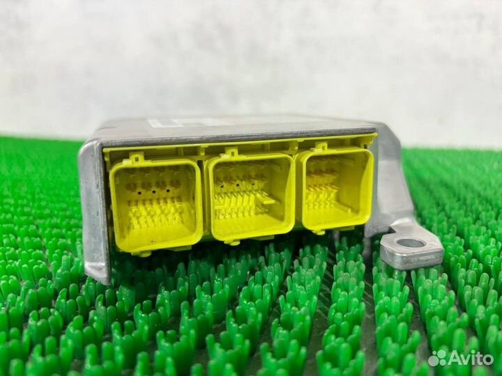 Блок управления airbag (подушками безопасности)