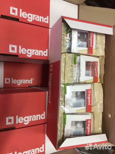 Выключатели,розетки Legrand Etika