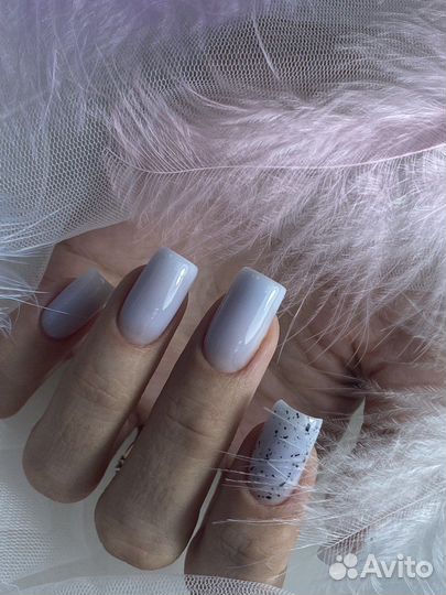 Маникюр с покрытием гель-лаком