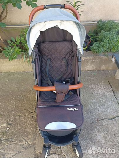 Продам прогулочную коляску