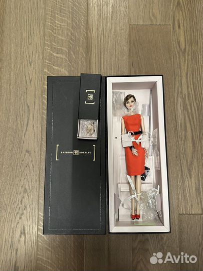 Fashion royalty full spectrum veronique perrin