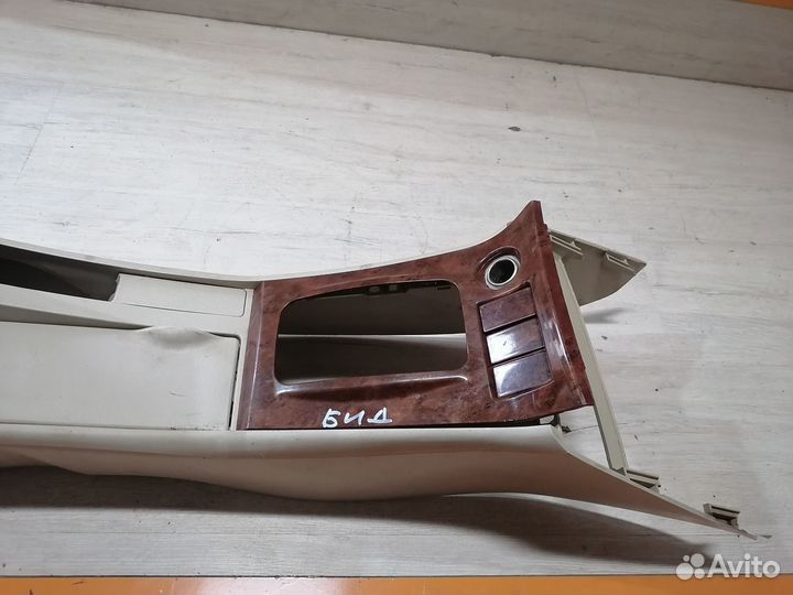 Подлокотник BYD F3 Бид Ф3 Бад