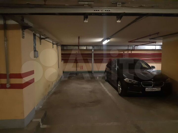 Машиноместо, 15 м²