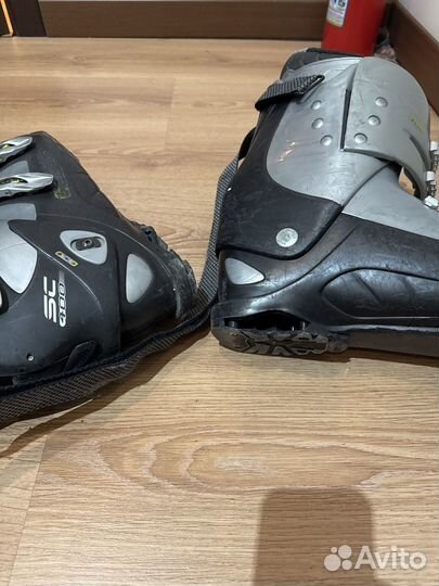 Горнолыжные ботинки