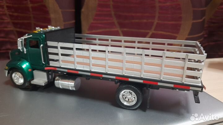 Грузовики NewRay 1/43 Peterbilt, Freightliner, MAN
