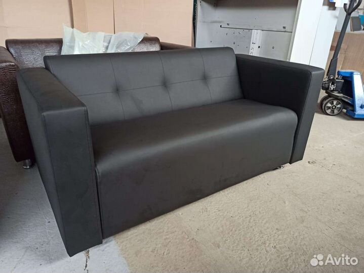 Офисный диван