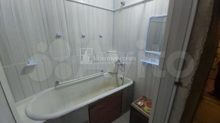 Комната 25 м² в 3-к., 2/4 эт.