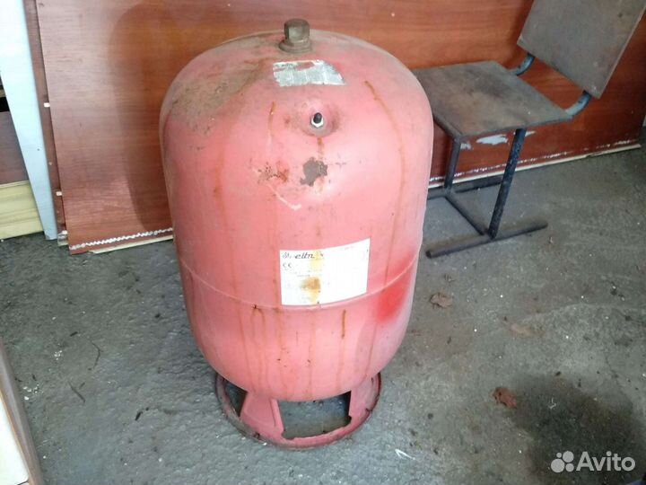 Накопитель. бак для воды