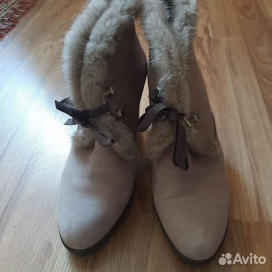 Женская обувь