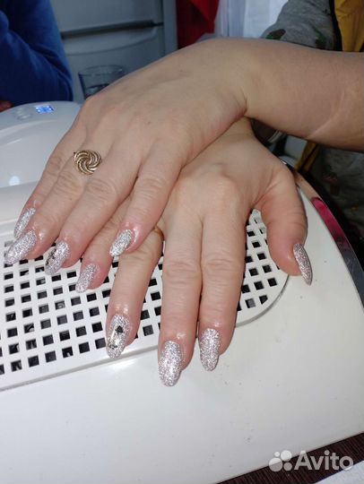 Маникюр, педикюр, наращивание