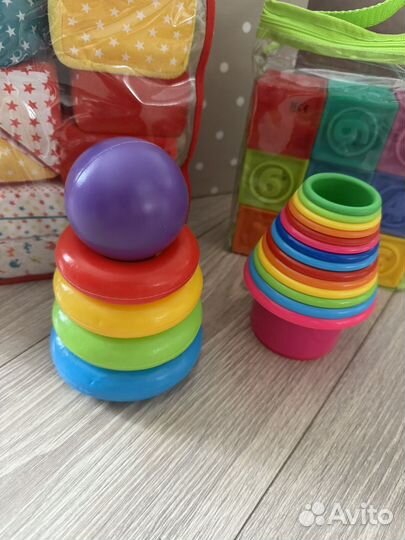 Развивающие игрушки для малышей